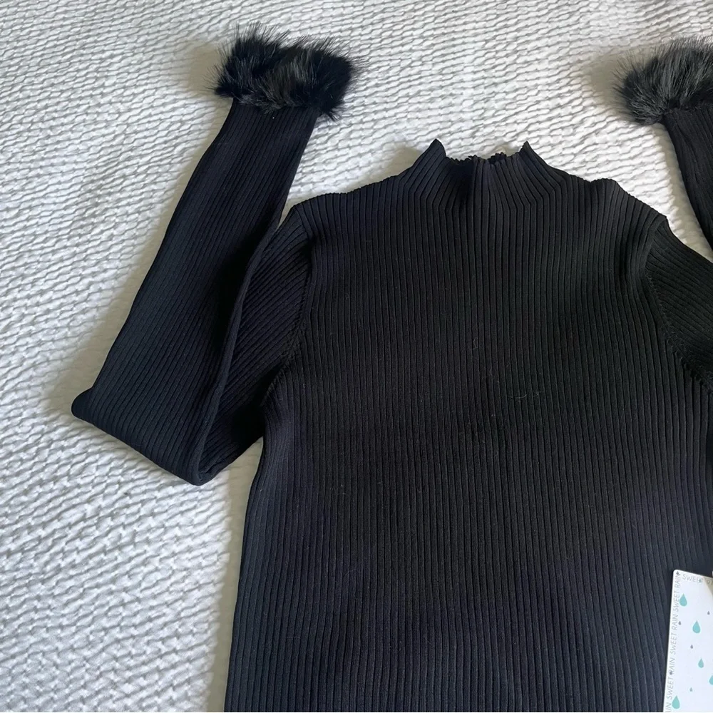 Sweet Rain Ribbed Faux Fur Long Sleeve Tee Women’s Black Size XL